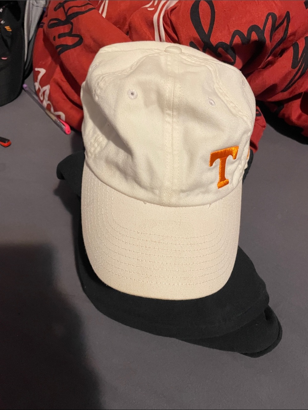 Nike Cream Kids' Baseball Cap with Orange 'T' Embroidery